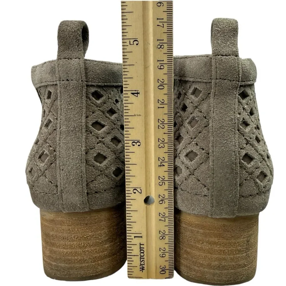 Jeffrey Campbell description featuring
